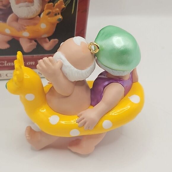 Hallmark Keepsake Ornament 1998 The Clauses On Vacation 2nd In The Series - Picture 4 of 16